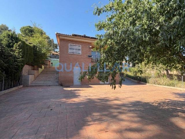 Casa chalet en Venta en Corbera de Llobregat