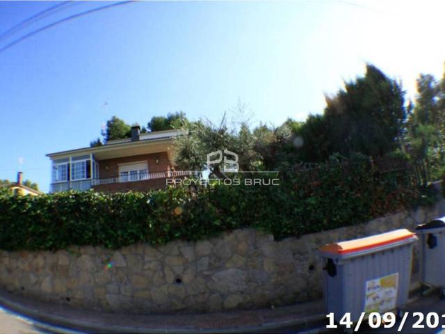 Casa chalet en Venta en Corbera de Llobregat
