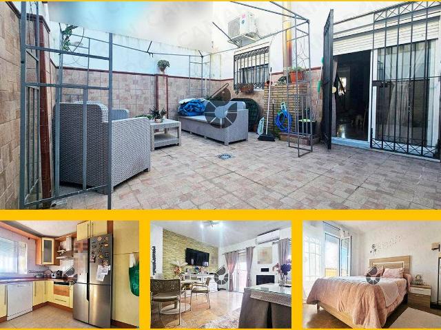 Casa chalet en Venta en Coria del Río