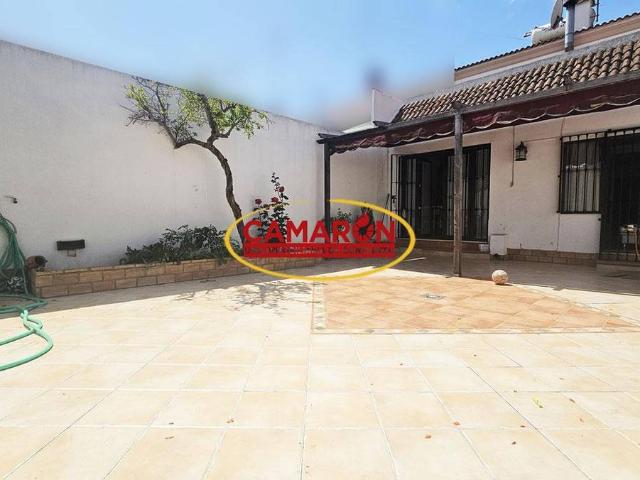 Casa chalet en Venta en Coria del Río