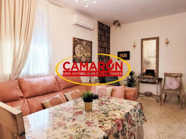 Casa chalet en Venta en Coria del Río