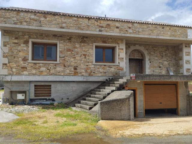 Casa chalet en Venta en Coristanco