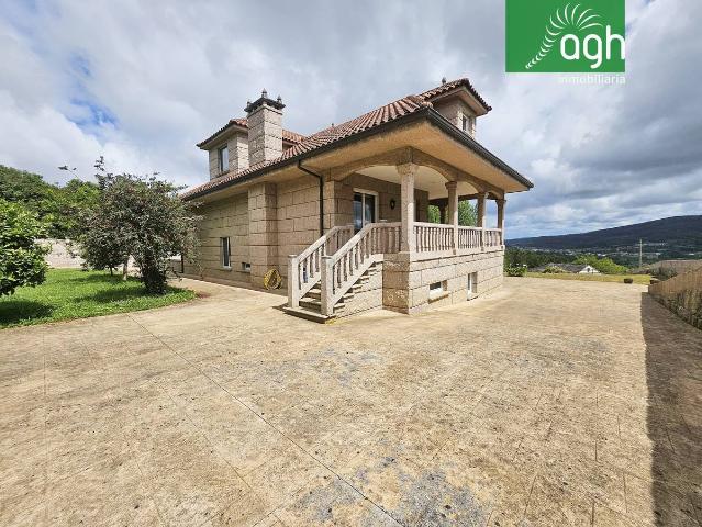 Casa chalet en Venta en Coristanco