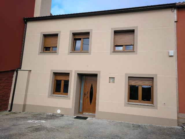 Casa chalet en Venta en Coristanco