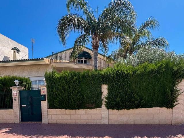 Casa chalet en Venta en Cox