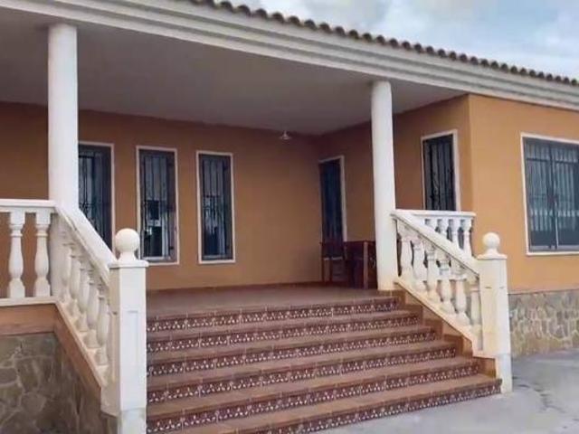 Casa chalet en Venta en Crevillent