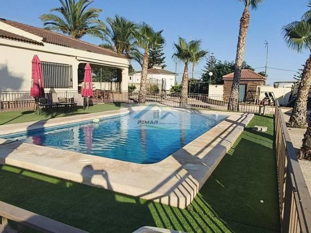 Casa chalet en Venta en Crevillent