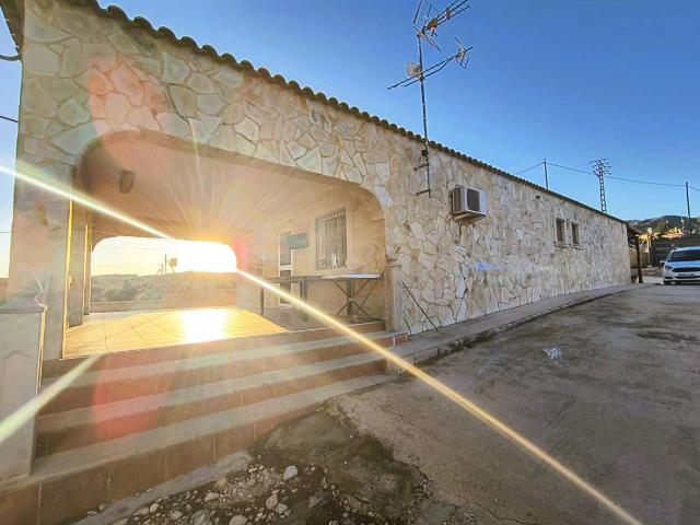 Casa chalet en Venta en Crevillent