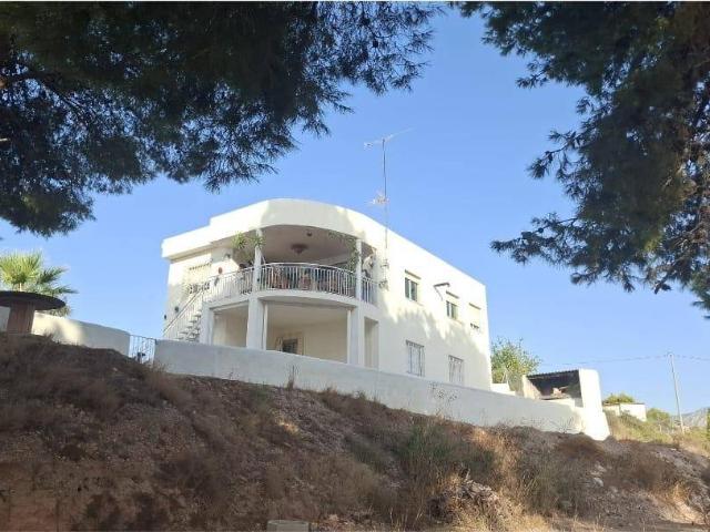 Casa chalet en Venta en Crevillent