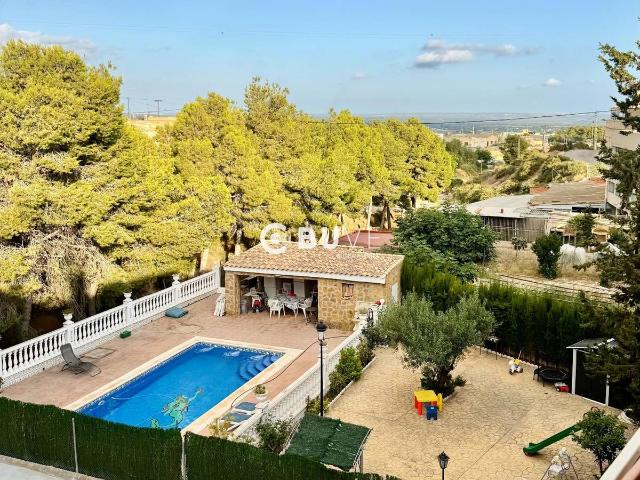 Casa chalet en Venta en Crevillent