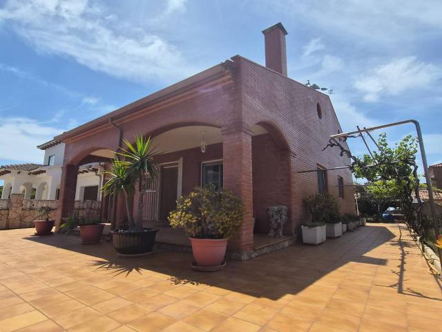 Casa chalet en Venta en Creixell