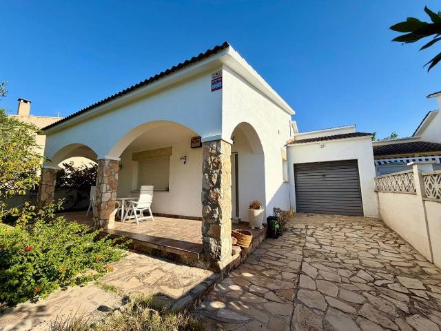 Casa chalet en Venta en Creixell