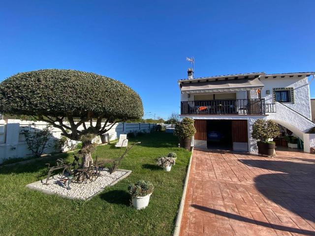 Casa chalet en Venta en Creixell