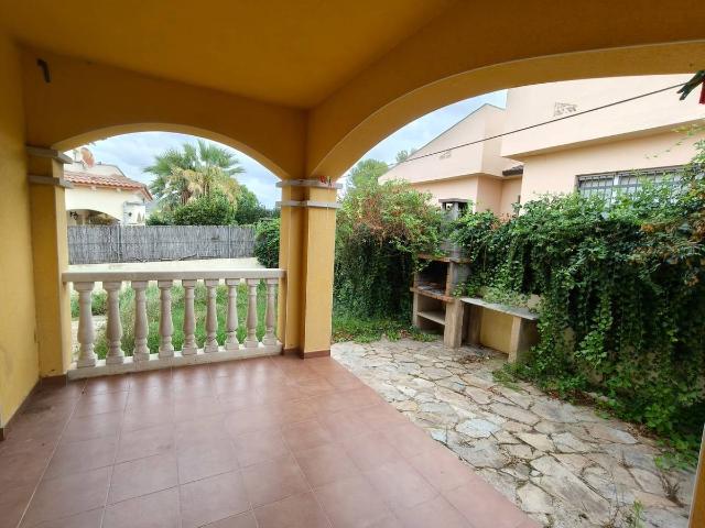 Casa chalet en Venta en Creixell