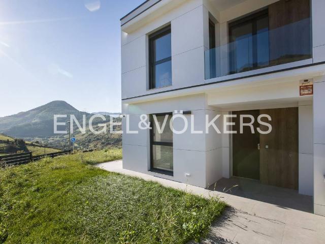 Casa chalet en Venta en Zierbena