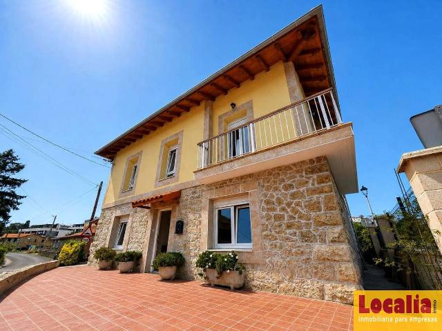 Casa chalet en Venta en Cudón
