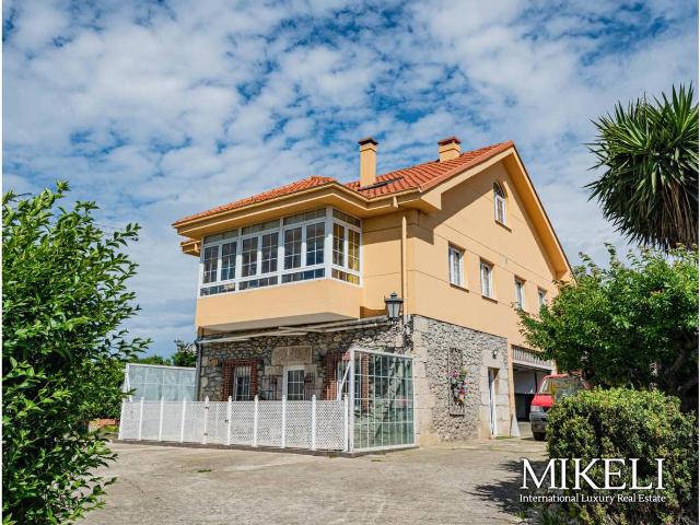 Casa chalet en Venta en Cueto