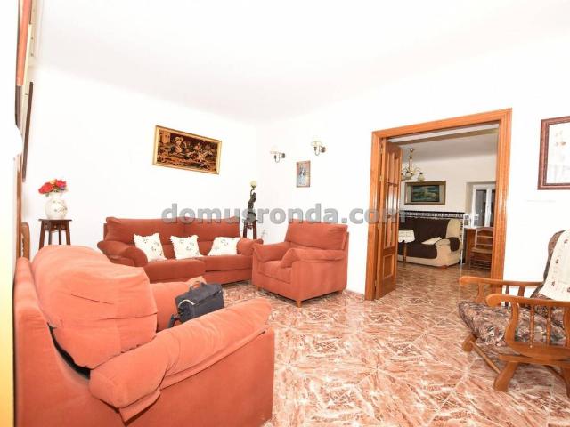 Casa chalet en Venta en Cuevas del Becerro