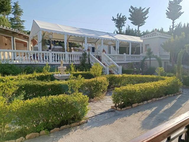 Casa chalet en Venta en Cúllar