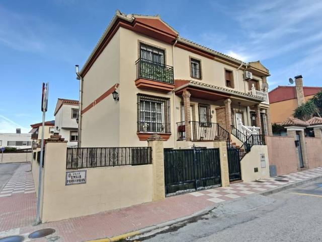 Casa chalet en Venta en Cúllar Vega