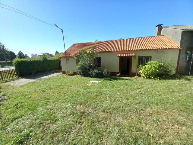 Casa chalet en Venta en Curtis