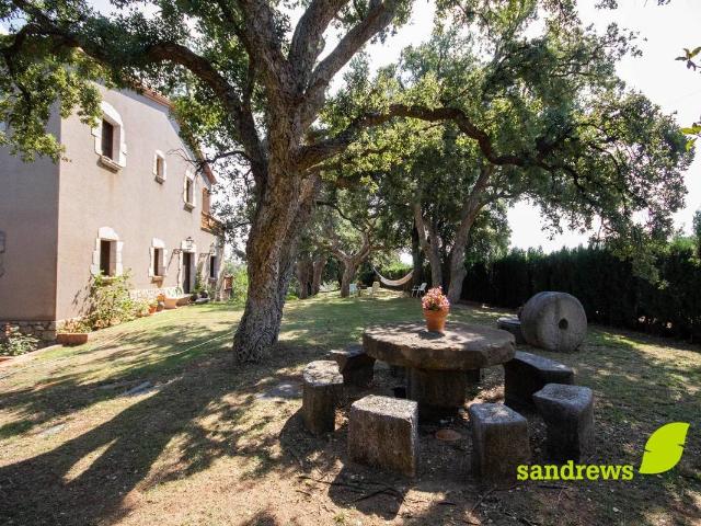 Casa chalet en Venta en Darnius