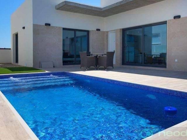 Casa chalet en Venta en Daya Nueva