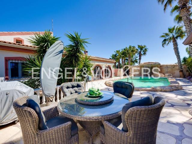 Casa chalet en Venta en Daya Vieja