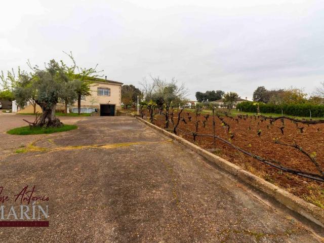 Casa chalet en Venta en Dehesilla de Calamón Campomanes