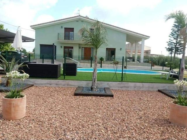 Casa chalet en Venta en Deltebre