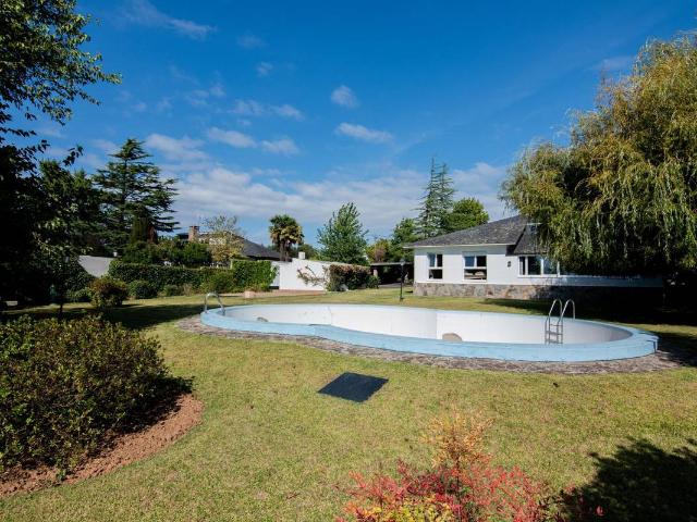 Casa chalet en Venta en Dexo Lorbé
