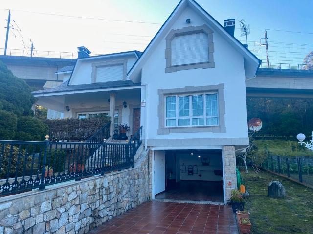 Casa chalet en Venta en Dodro