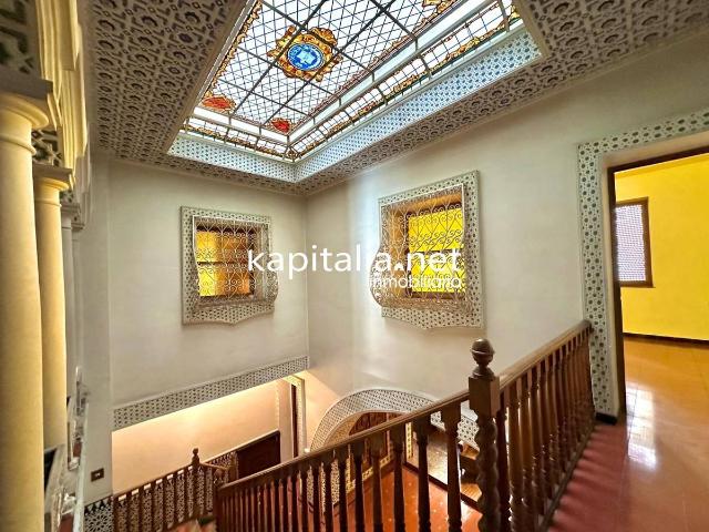 Casa chalet en Venta en Eixample
