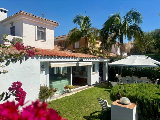 Casa chalet en Venta en El Águila