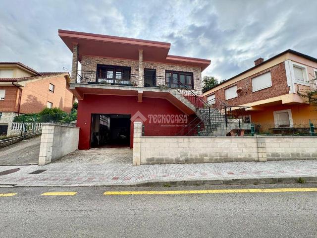 Casa chalet en Venta en El Astillero