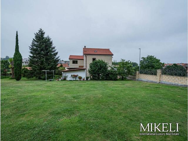 Casa chalet en Venta en El Astillero
