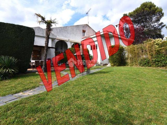 Casa chalet en Venta en El Bosque
