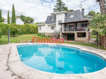 Casa chalet en Venta en El Bosque