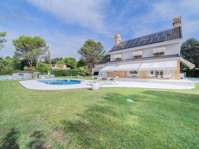 Casa chalet en Venta en El Bosque