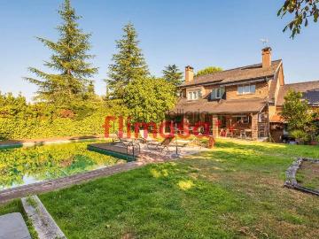 Avenida Principe de Asturias, Madrid, Pinares Llanos