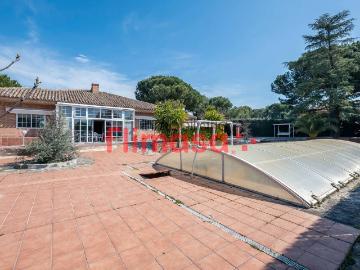 Avenida Principe de Asturias, Madrid, Pinares Llanos