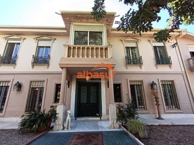 Casa chalet en Venta en El Brillante El Naranjo El Tablero
