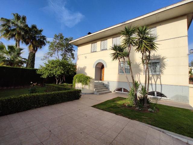 Casa chalet en Venta en El Brillante El Naranjo El Tablero