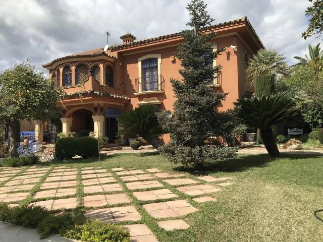 Casa chalet en Venta en El Brillante El Naranjo El Tablero