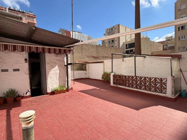 Casa chalet en Venta en El Camp de l'Arpa del Clot
