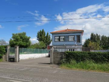 Casa chalet en Venta en El Carbayedo El Quirinal