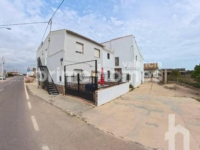 Casa chalet en Venta en El Castellar i l'Oliverar
