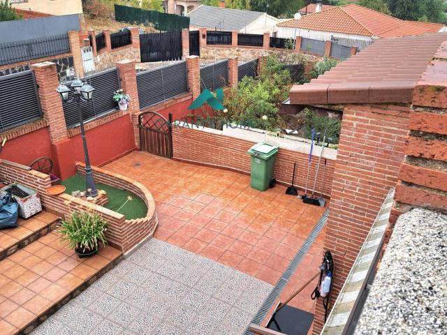 Casa chalet en Venta en El Casar de Escalona