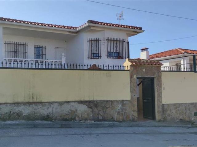 Casa chalet en Venta en El Casar de Escalona