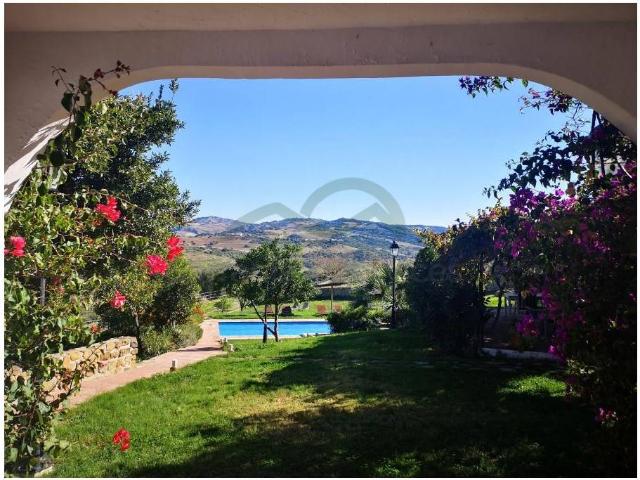 Casa chalet en Venta en El Gastor